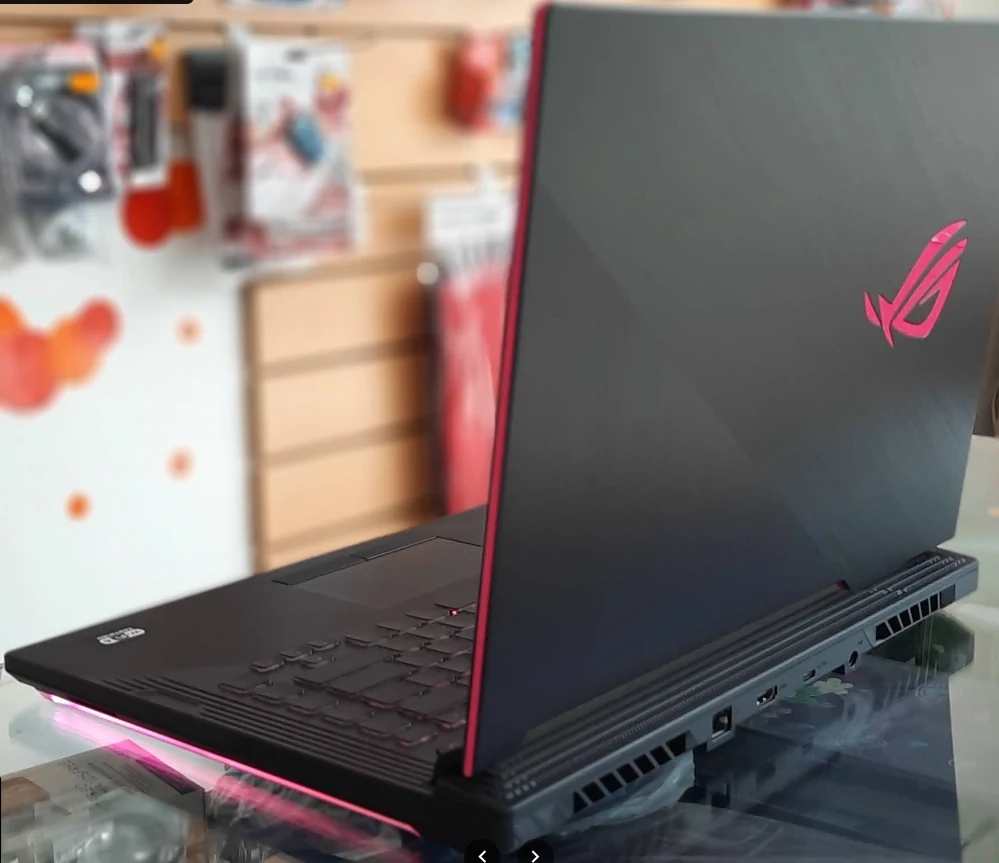 Notebook gamer nueva en venta en Solutec con garantía oficial en Río Cuarto